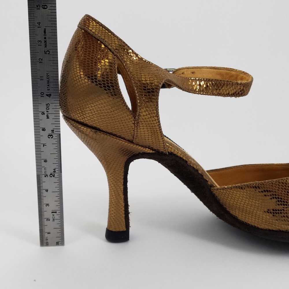 Arika Nerguiz 7.5/8 ankle strap gold leather dance /character shoes rubber soles - Picture 11 of 14